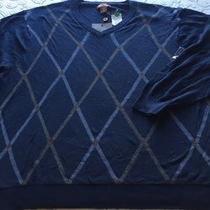 Men’s Navy Elegant Argyle Sweater